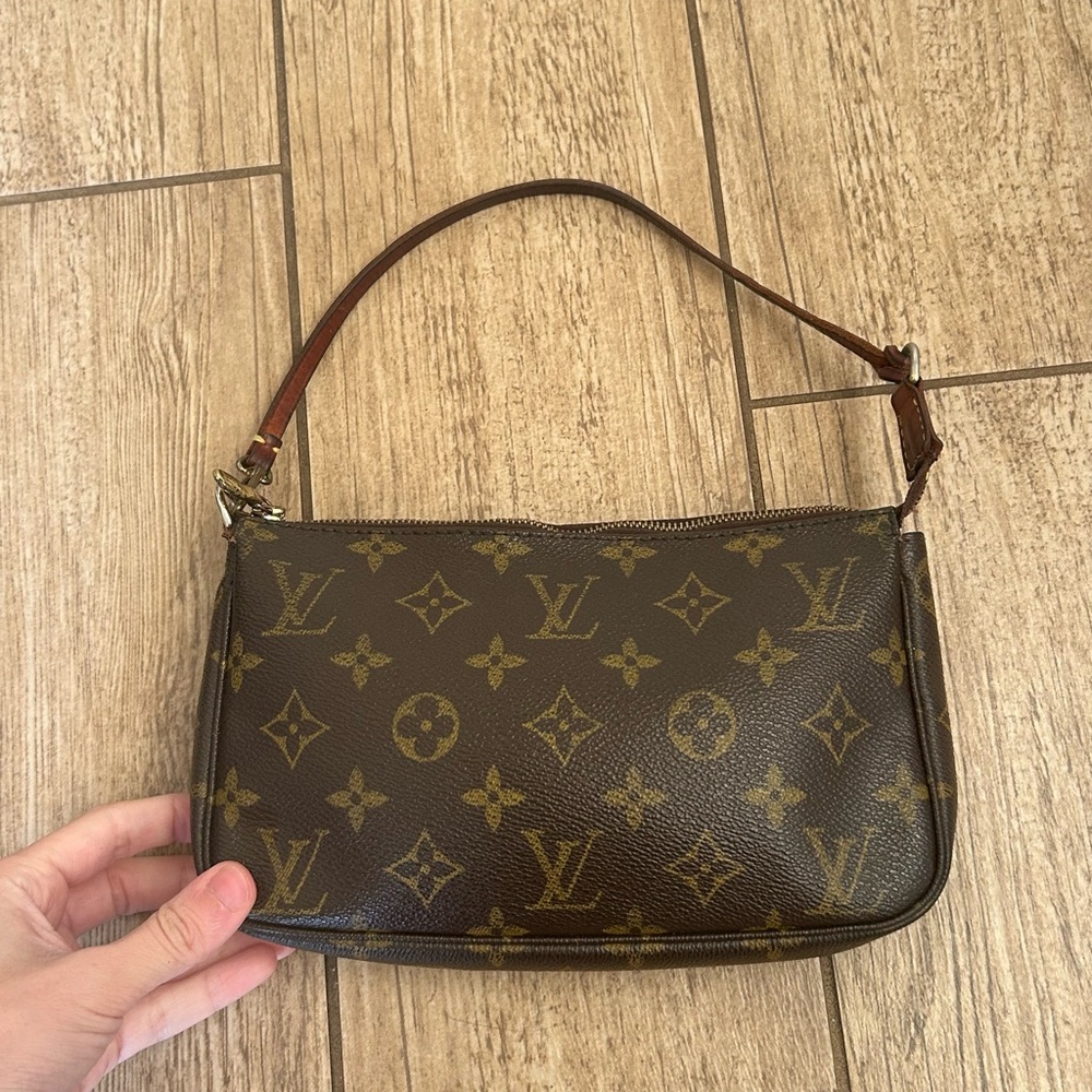 Louis Vuitton Classic Brown Monogram Shoulder Bag